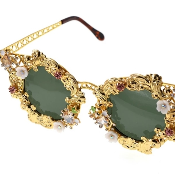 NEW COUTURE SUNNIES - Picture 3 of 4